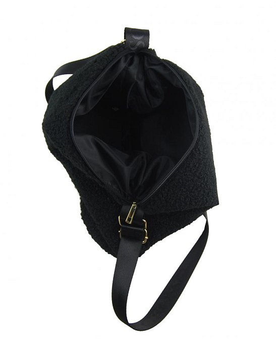 velka-damska-crossbody-kabelka-m821-cerny-beranek-5